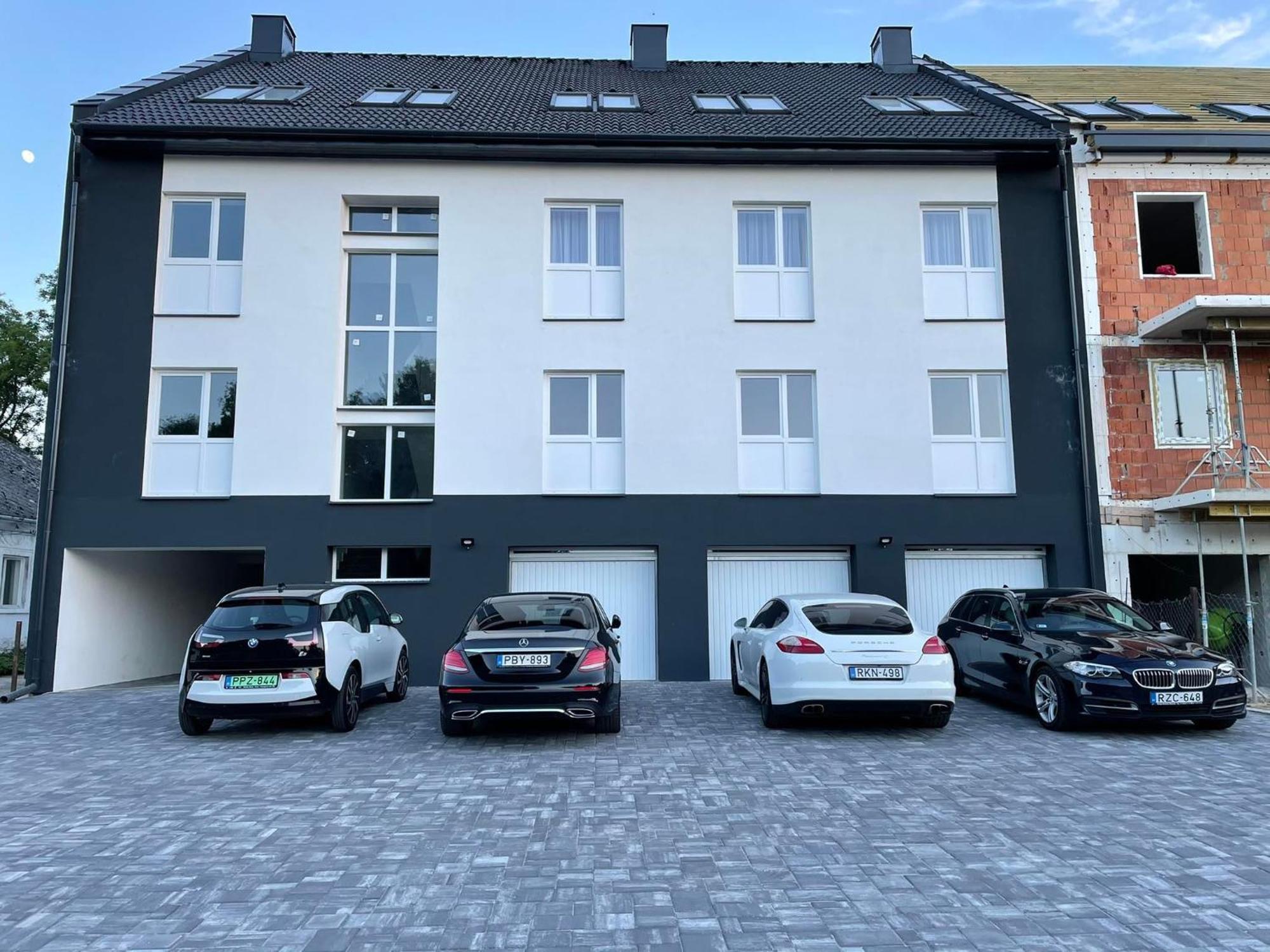 Titan Centrum Apartman Nyíregyháza Exterior foto